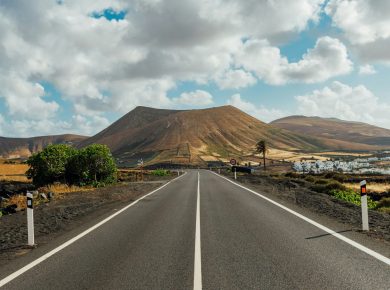 Lanzarote Road to Mountains