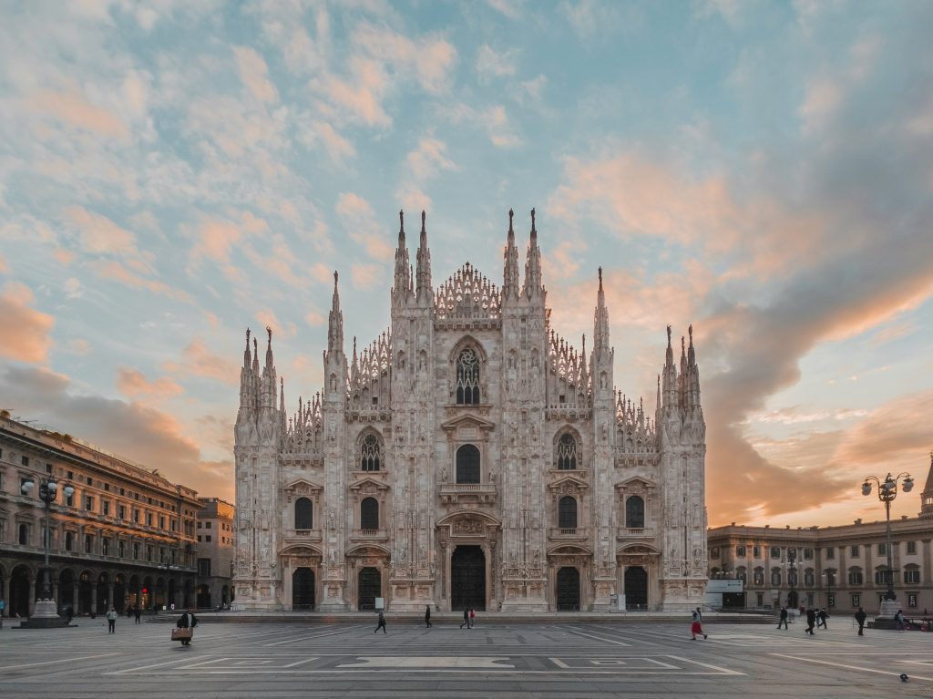 Duomo-Cathedral-Square-2