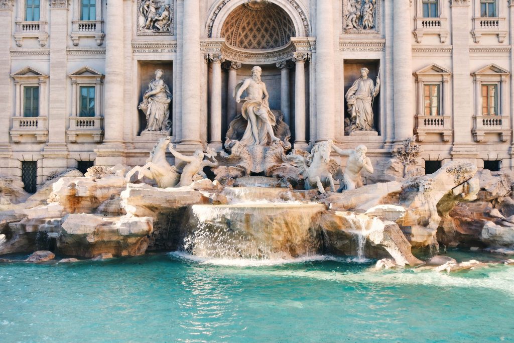 Fountain-Trevi-2-min